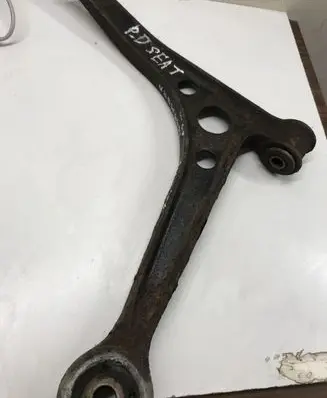 Seat Alhambra (Mk1) Front lower control arm/wishbone