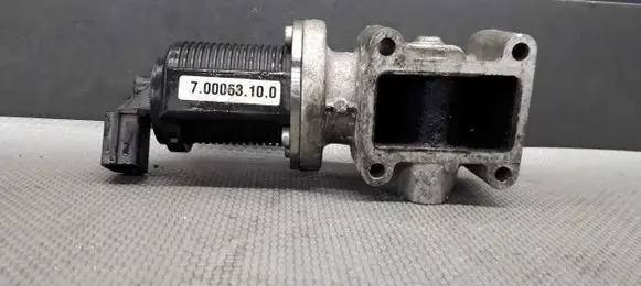 Alfa Romeo 164 Power steering pump 7681955108