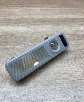 BMW 5 E39 Front seat light 8366433 8366435