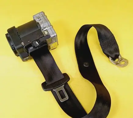 Audi A6 S6 C5 4B Rear seatbelt