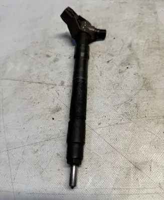 Mazda 6 Fuel injector