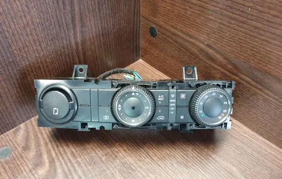 Mercedes-Benz Sprinter W906 Climate control unit 74554703 74560100 5HB009