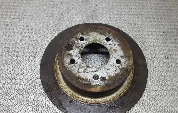 Nissan Maxima A34 Rear brake disc