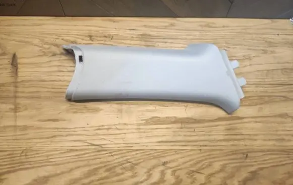 Skoda Superb B6 (3T) (C) pillar trim 3T9867287B 00019222 631230542