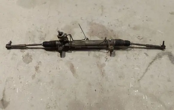 Toyota Corolla Verso AR10 Steering rack 