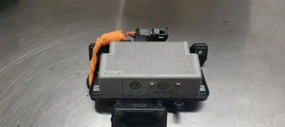 Skoda Octavia Mk3 (5E) Voltage converter inverter 3AA907155