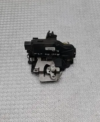 Audi A4 S4 B6 8E 8H Front door lock 4B1837015G