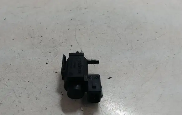 BMW 5 F10 F11 Turbo solenoid valve 7810831