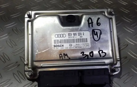 Audi A6 S6 C5 4B Engine control unit/module ECU 8E0909559R 0261208346 1039S03513