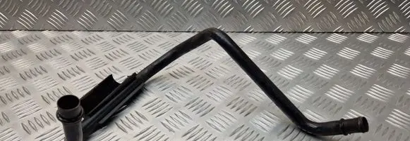 Audi 80 90 S2 B4 Breather hose/pipe 048103241