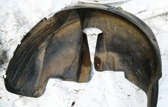 Volkswagen PASSAT B5 Rear arch fender liner splash guards 3B0810972B
