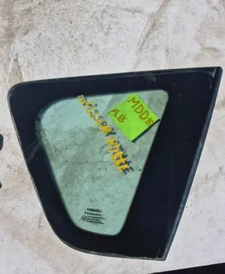 Nissan Note (E11) Rear vent window glass 43R001582 AS2M3232DOT682