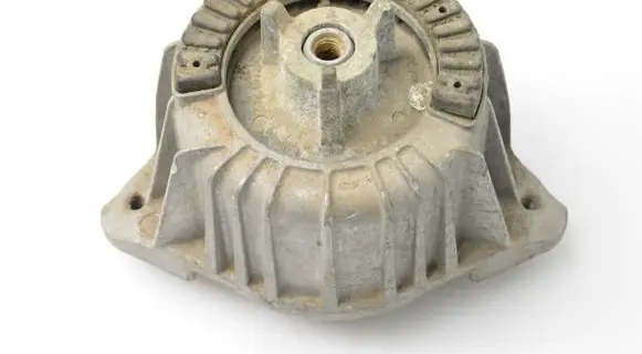 Mercedes-Benz C W204 Engine mount bracket A2042400317