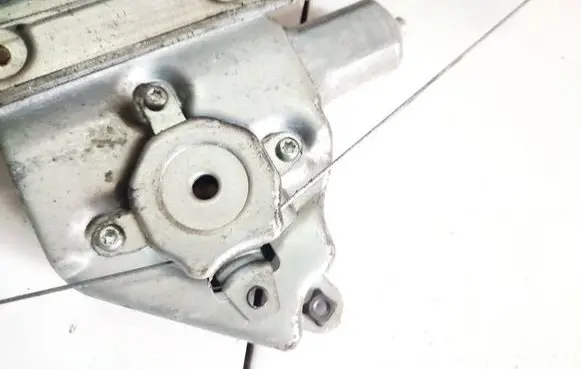 Mitsubishi Grandis Rear door window regulator motor mr989947 062040-2220
