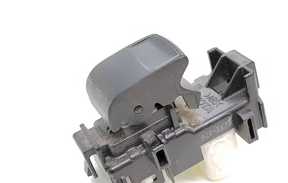 Toyota Auris 150 Electric window control switch 1928297 8292873