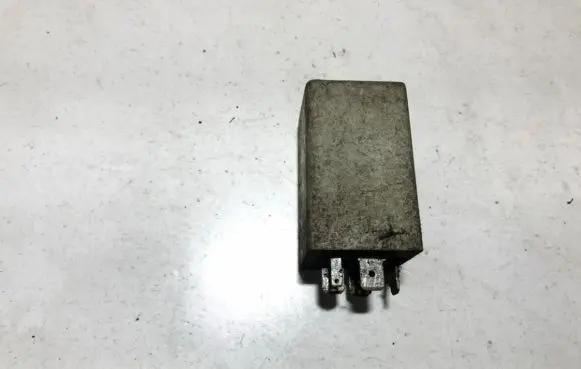 Renault Laguna I Other relay 7700844036