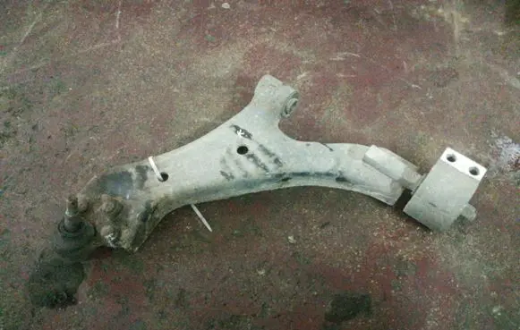 Chevrolet Captiva Front lower control arm/wishbone