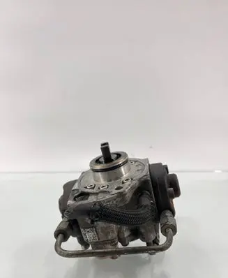 Toyota Corolla Verso AR10 Fuel injection high pressure pump 221000R010