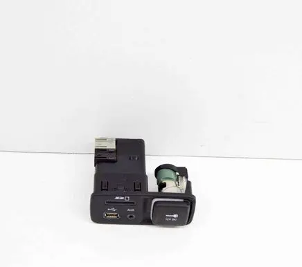 Jeep Cherokee AUX in-socket connector 68146071AC