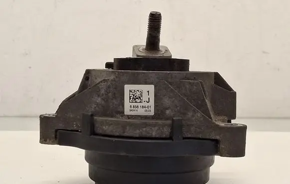 BMW 3 F30 F35 F31 Engine mount bracket 6856184