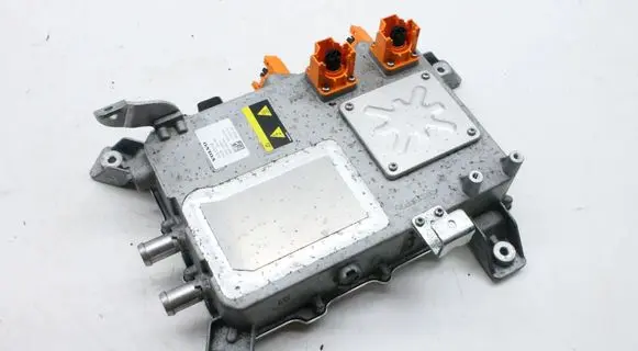 Polestar 2 Voltage converter inverter 32361035