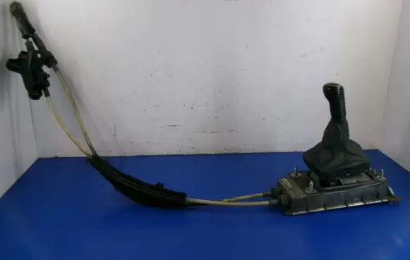 Volkswagen Polo IV 9N3 Gear shift rod 6Q0711061E