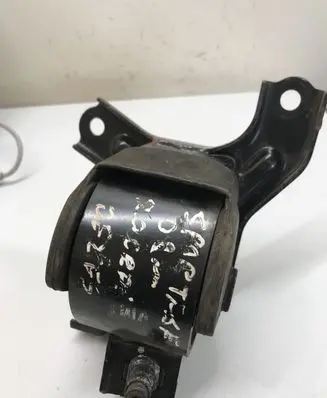 KIA Sportage Engine mount bracket 218142E400