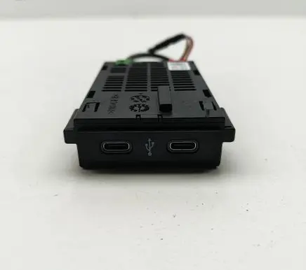 Volkswagen T-Roc USB socket connector 2G6035736