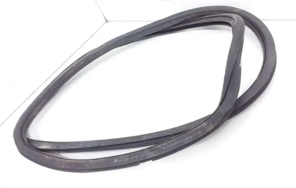 Skoda Octavia Mk2 (1Z) Front door rubber seal 1Z0867365H