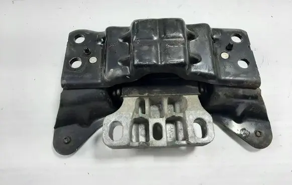 Seat Leon (5F) Engine mount bracket 5Q0199555R
