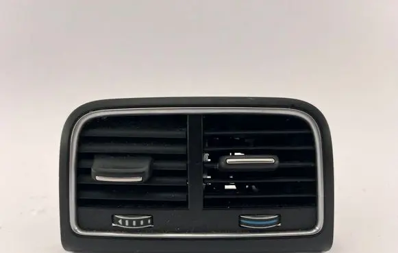 Audi A4 S4 B8 8K Rear air vent grill 8K0819203H