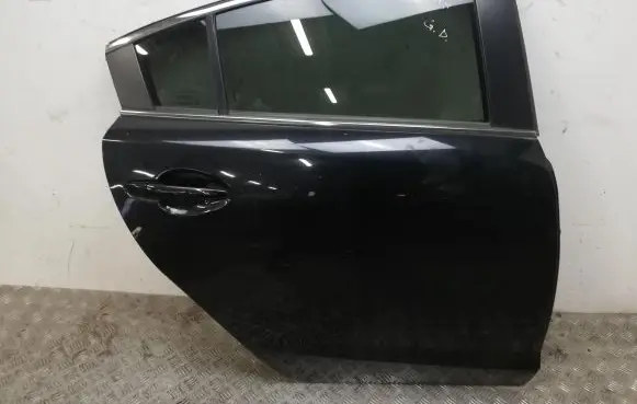 Mazda 6 Rear door