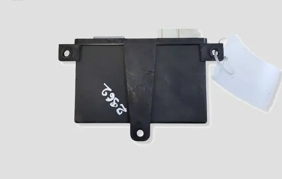 Jaguar XF X250 Hand brake control module 8W832C496AB 90044032 AA0315A100AB