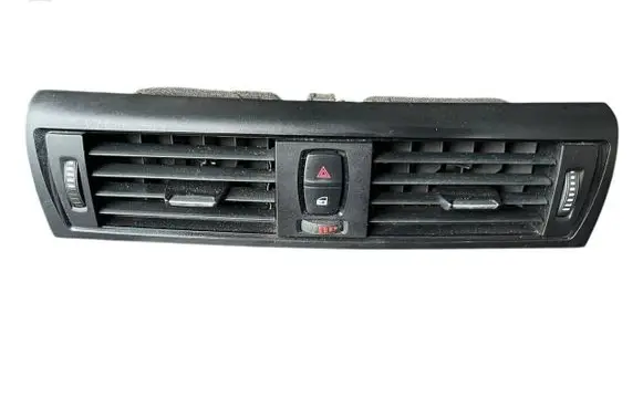 BMW 1 F20 F21 Dash center air vent grill 9207116 507892