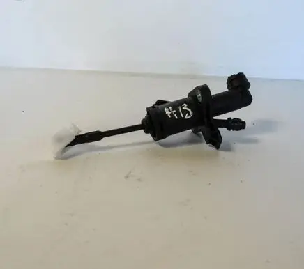 Clutch slave cylinder