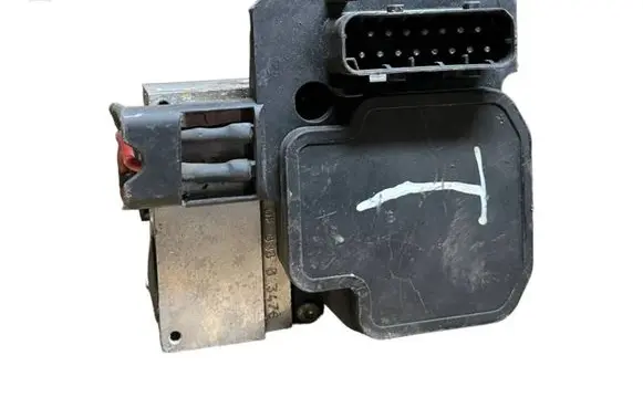 Audi A4 S4 B5 8D ABS Pump 8E0614111T 0265202401