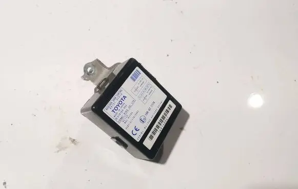 Toyota Corolla Verso AR10 Door control unit/module 897410f010 89741-0f010