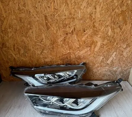 Toyota Yaris Headlights/headlamps set