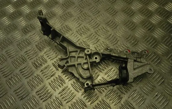 Land Rover Discovery Sport Engine mounting bracket 6155