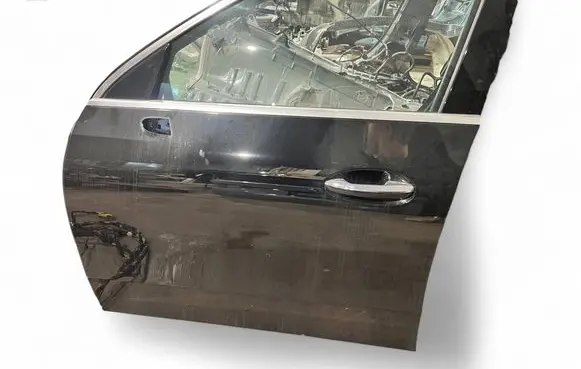 Mercedes-Benz GLC C254 Front door