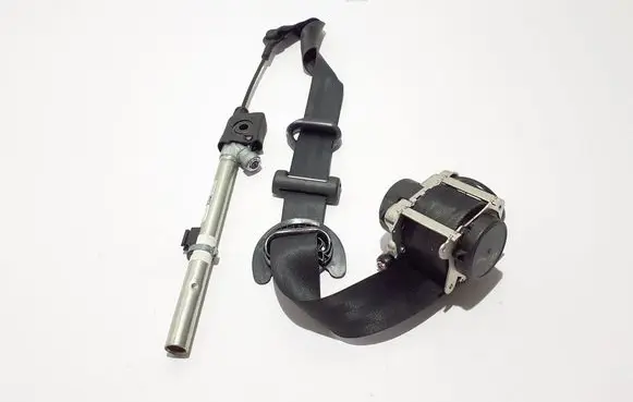 Audi A5 Front seatbelt 8B3857705