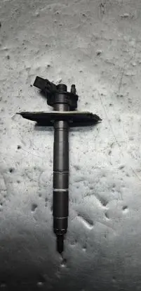 Audi A6 S6 C6 4F Fuel injector 059130277AC 050422 0445115