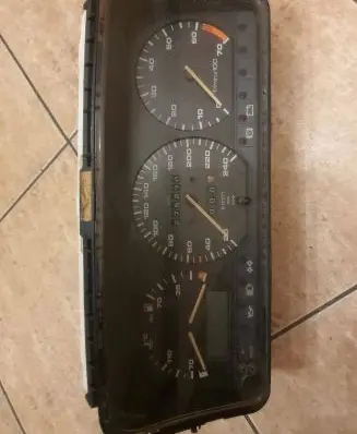 Volkswagen PASSAT B3 Speedometer (instrument cluster) 357919033d 357919093a