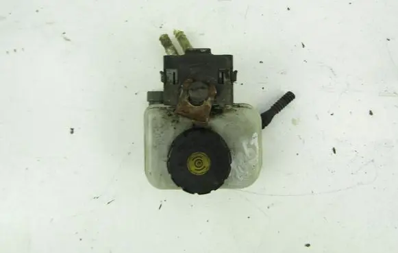 Opel Meriva A Brake fluid reservoir 