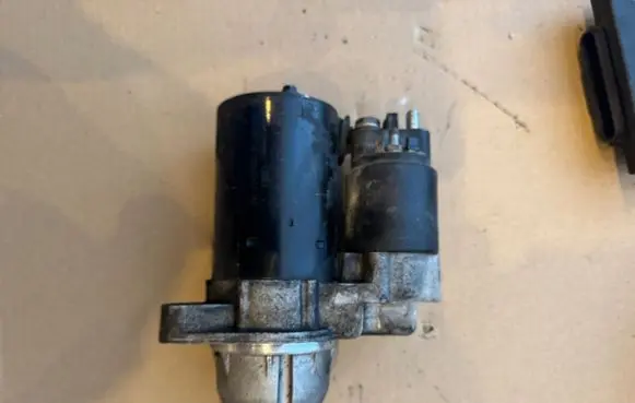 Mercedes-Benz E C207 W207 Starter motor A0051513901 0051513901