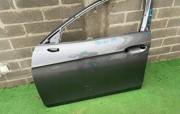 Volkswagen PASSAT B9 Front door 