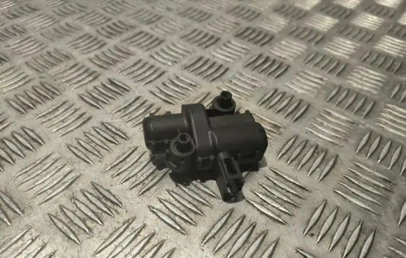 Volvo XC90 Glove box lock 31442895