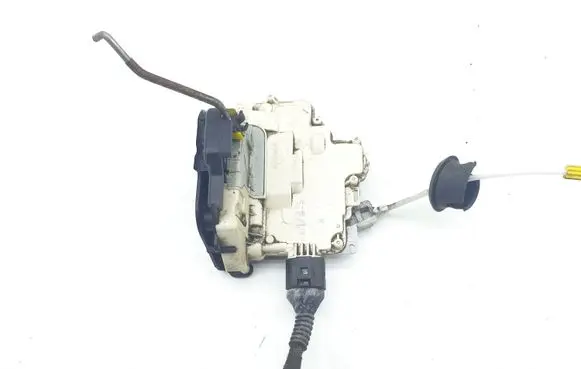Audi A4 S4 B7 8E 8H Rear door lock 8E0839016AA