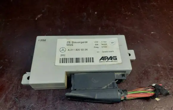 Mercedes-Benz E W211 Other control units/modules A2118205026 020909003676