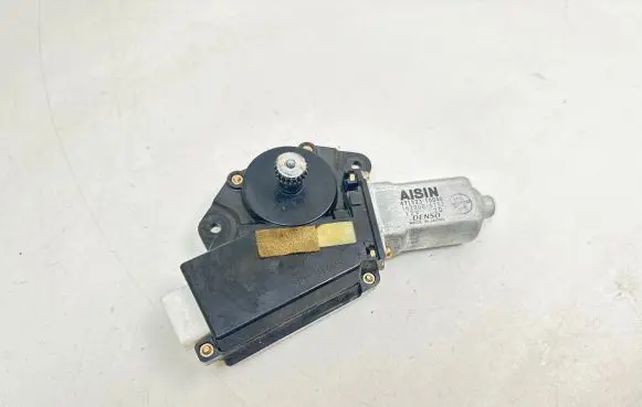 Toyota Previa (XR30, XR40) II Sunroof motor/actuator 47172310040 1620006752